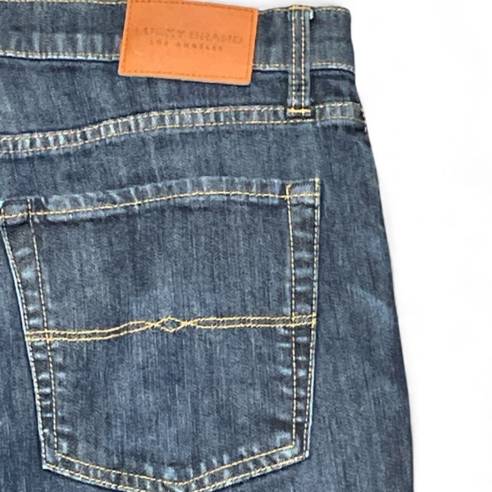 Luck Brand Men's 221 Straight Blue Jeans Size 36/32 - Picture 4 of 4